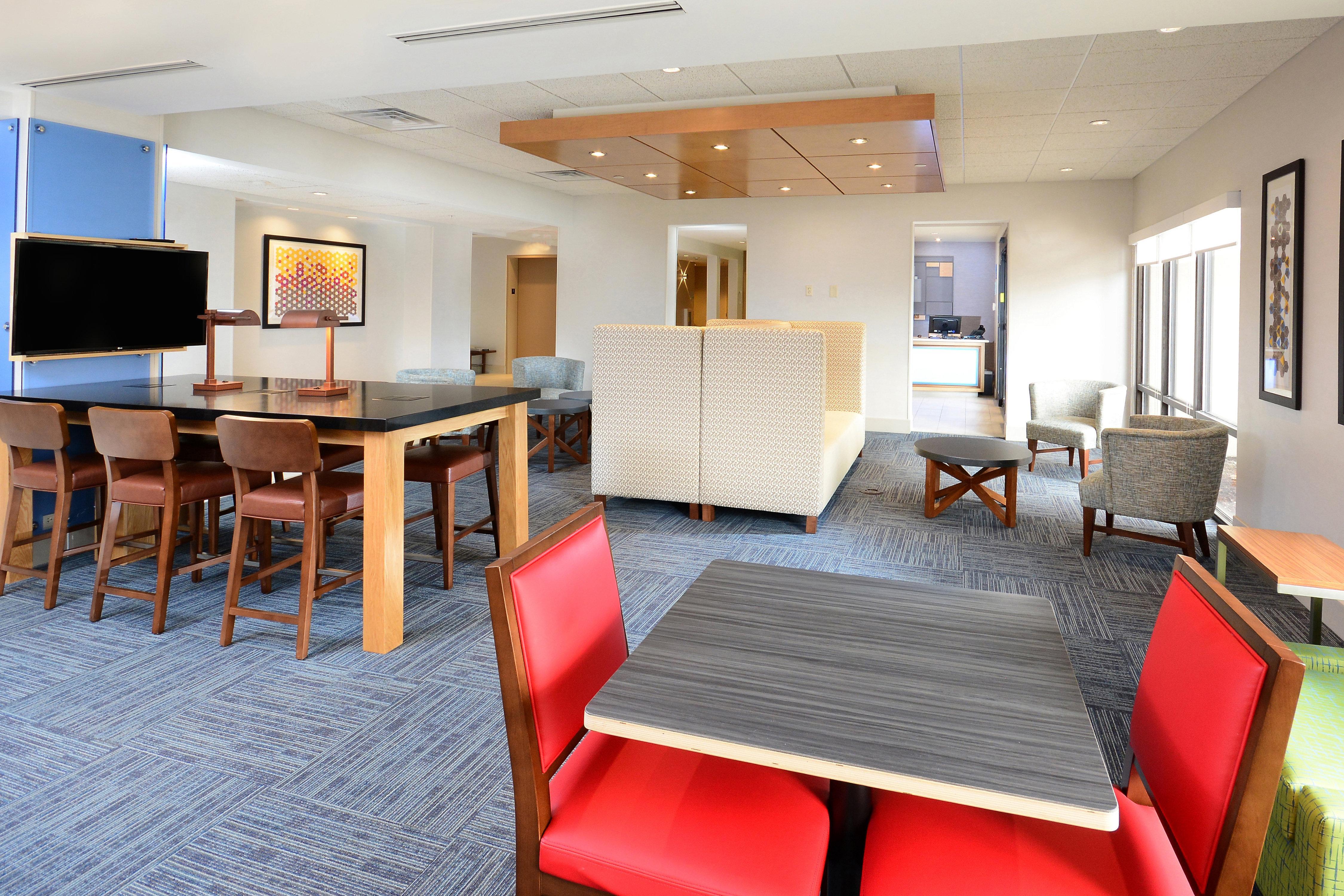 Holiday Inn Express & Suites Raleigh Durham Airport At Rtp By Ihg Exterior photo