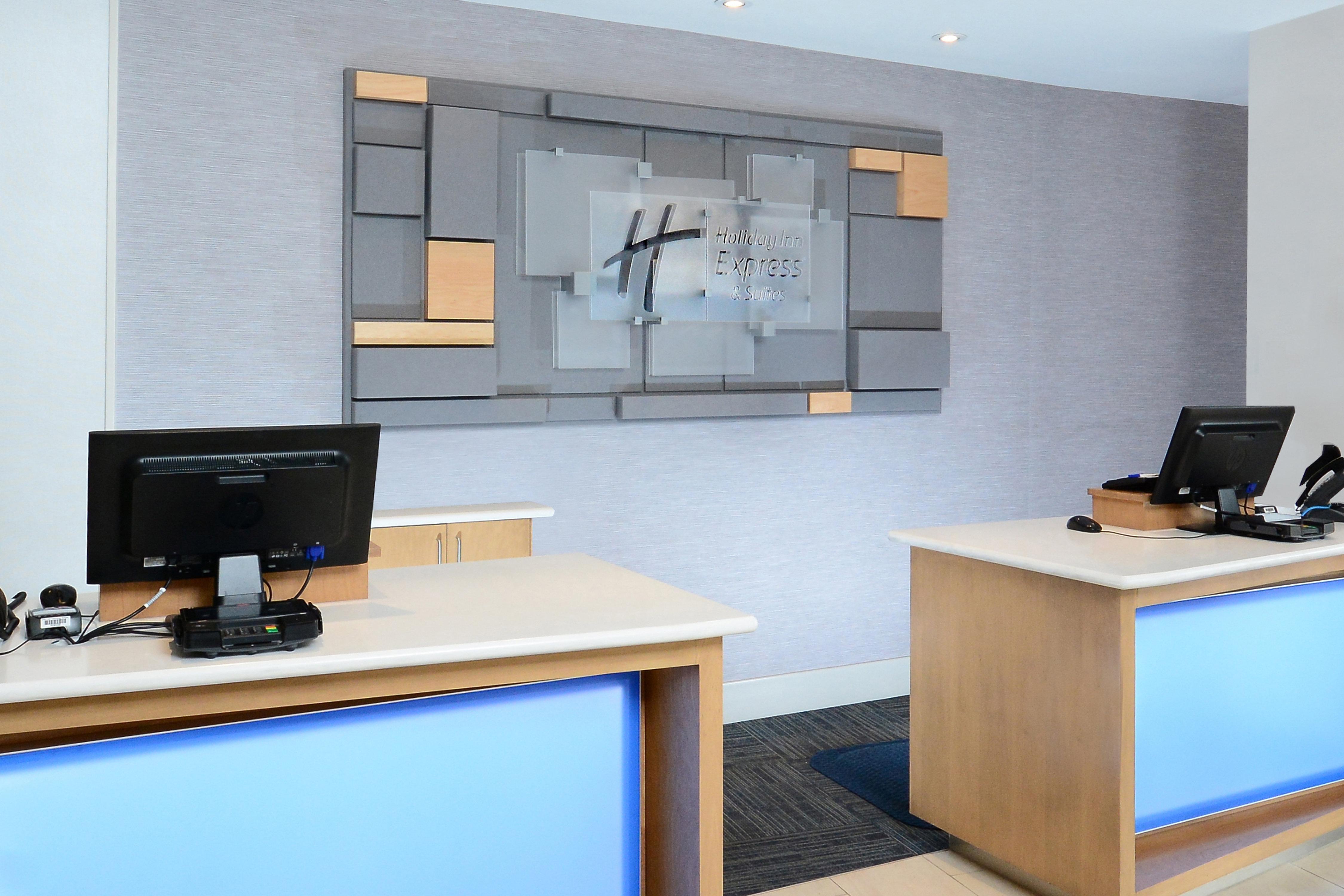 Holiday Inn Express & Suites Raleigh Durham Airport At Rtp By Ihg Exterior photo